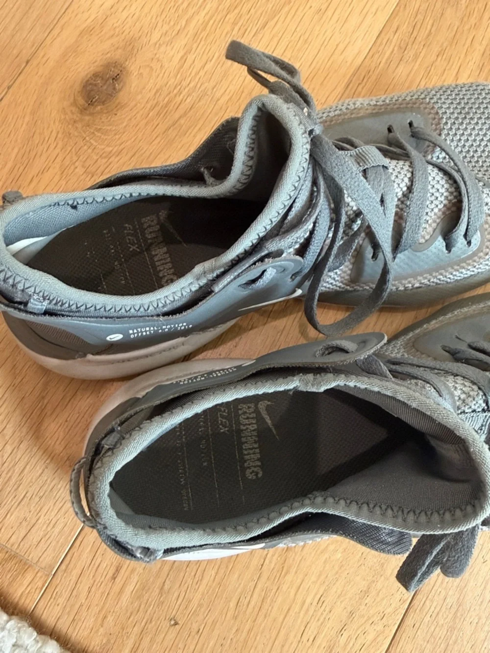 Nike Flex Grey Knit Flex Training Shoes with White Swoosh - Picture 6 of 6